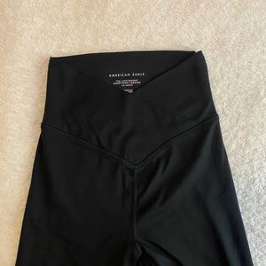 American Eagle 7/8 Length Crossover Leggings